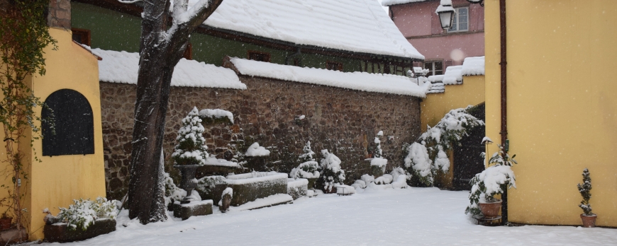 LE CLOS ST IMER SE REVEILLE SOUS UN MANTEAU DE NEIGE !